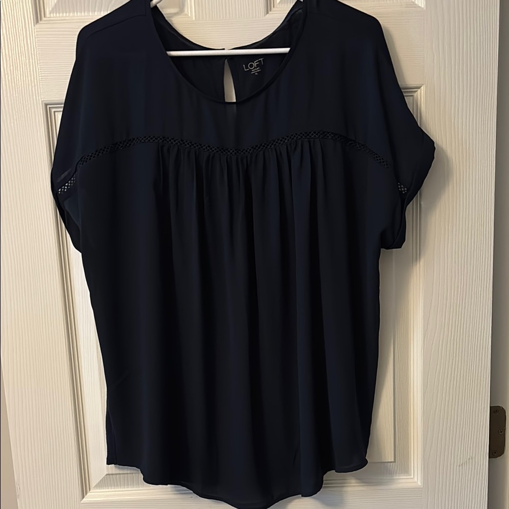 LOFT Women's XL navy Top